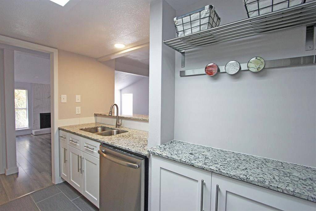 Dallas, TX 75244,12816 Midway Road #2049