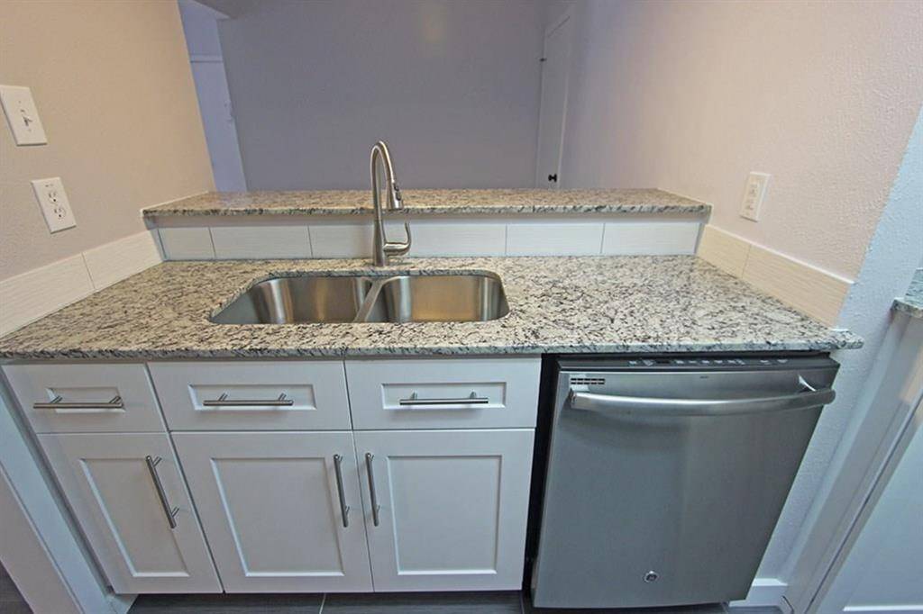 Dallas, TX 75244,12816 Midway Road #2049