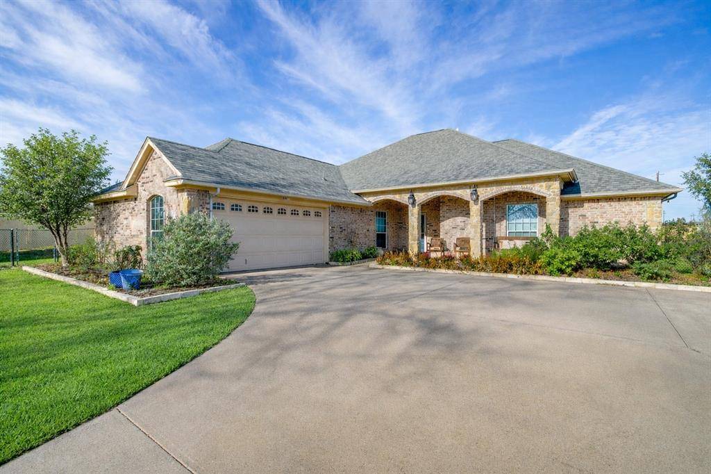 Weatherford, TX 76087,112 Tigers Eye Court