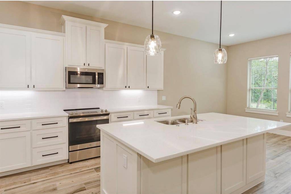 Runaway Bay, TX 76426,510 Palmetto Court