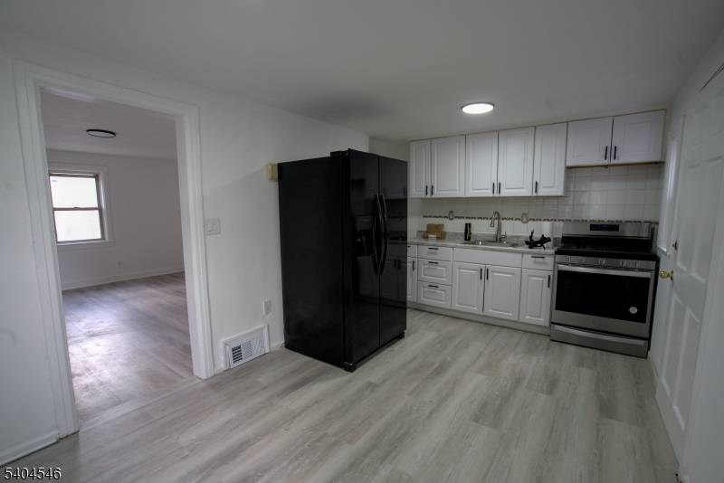 Hillside Twp., NJ 07205,1570 Clinton Pl