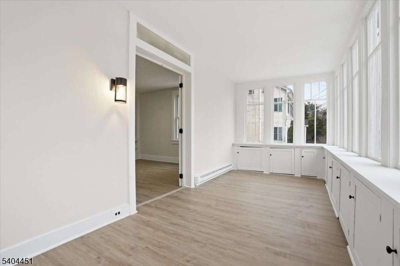 Phillipsburg Town, NJ 08865,1090 Railroad Ave