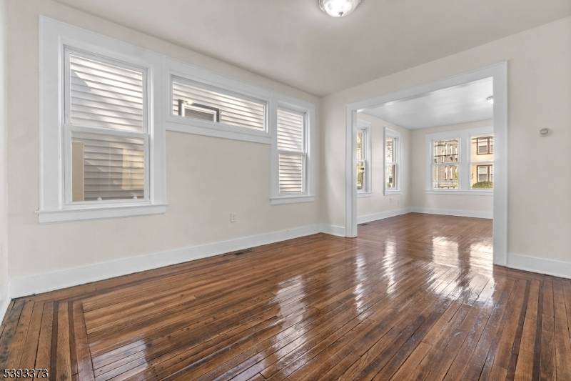 Newark City, NJ 07112,24 Irving Ave