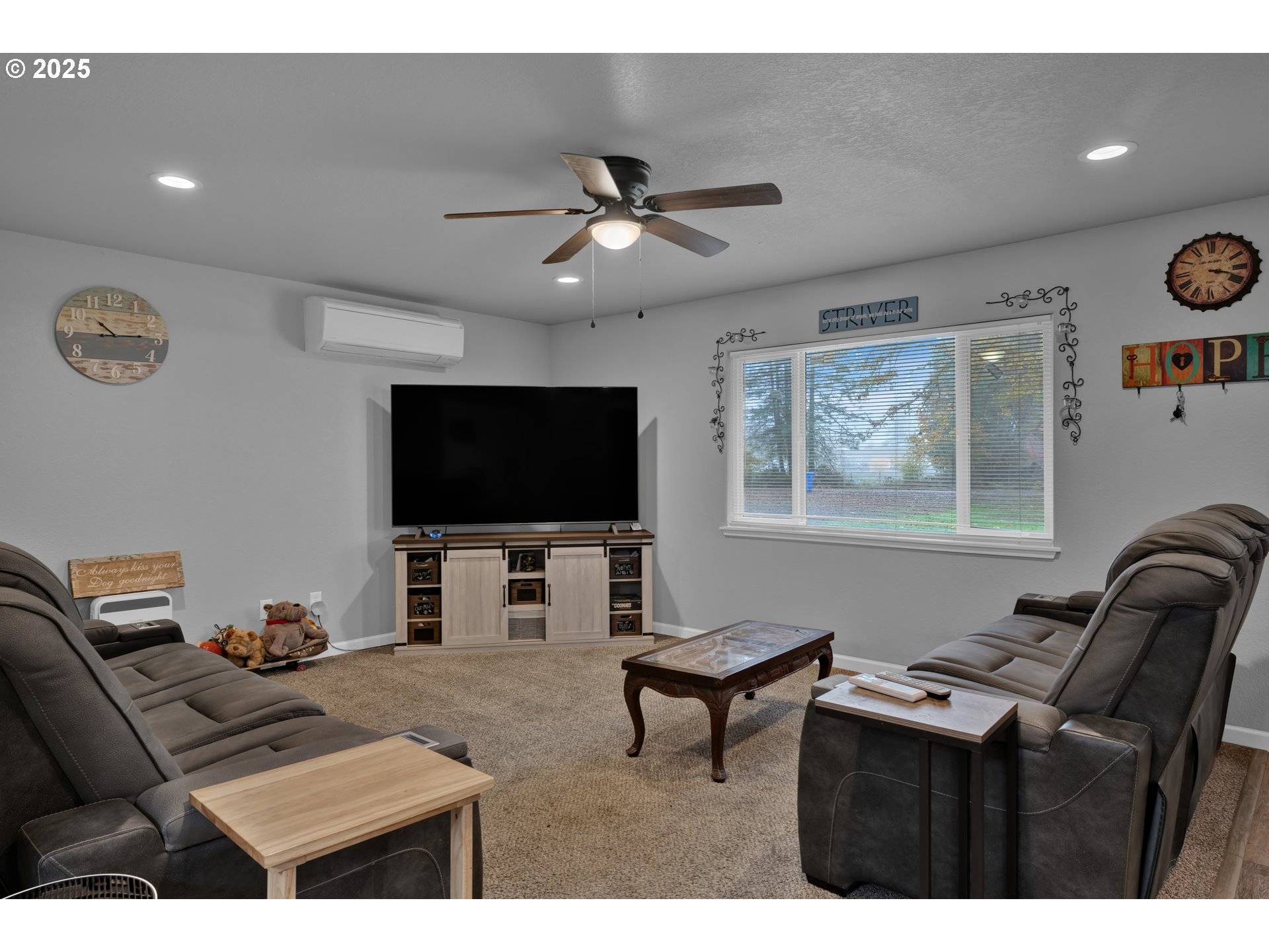 Tenmile, OR 97481,164 MOON HILL RD