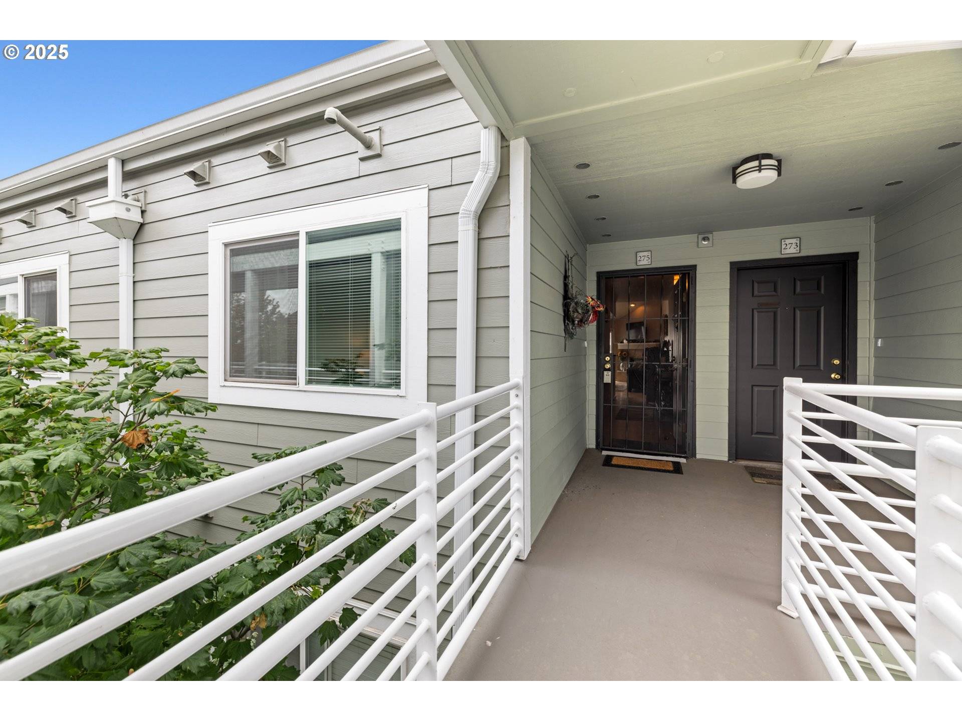 Portland, OR 97217,275 N HAYDEN BAY DR #275