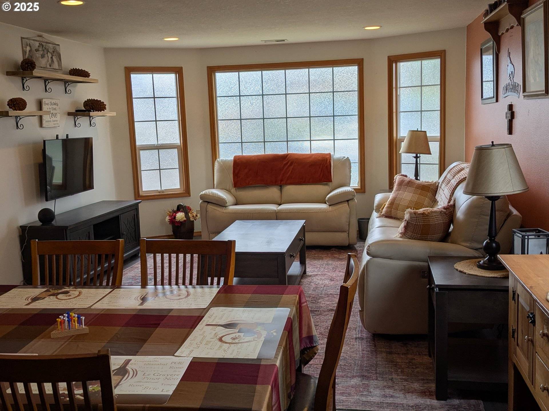 Carlton, OR 97111,430 N 1ST ST