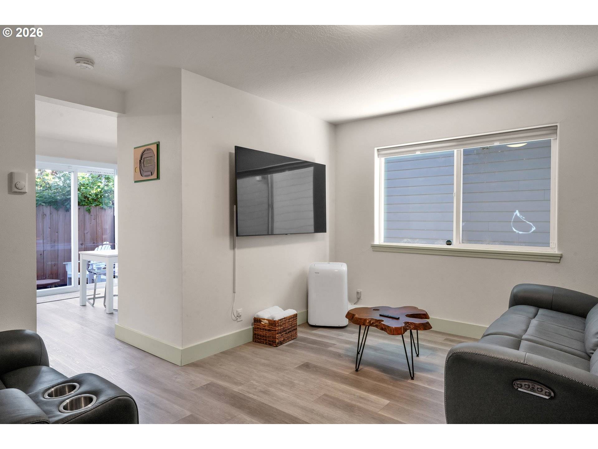 Eugene, OR 97401,1733 MILL ALY