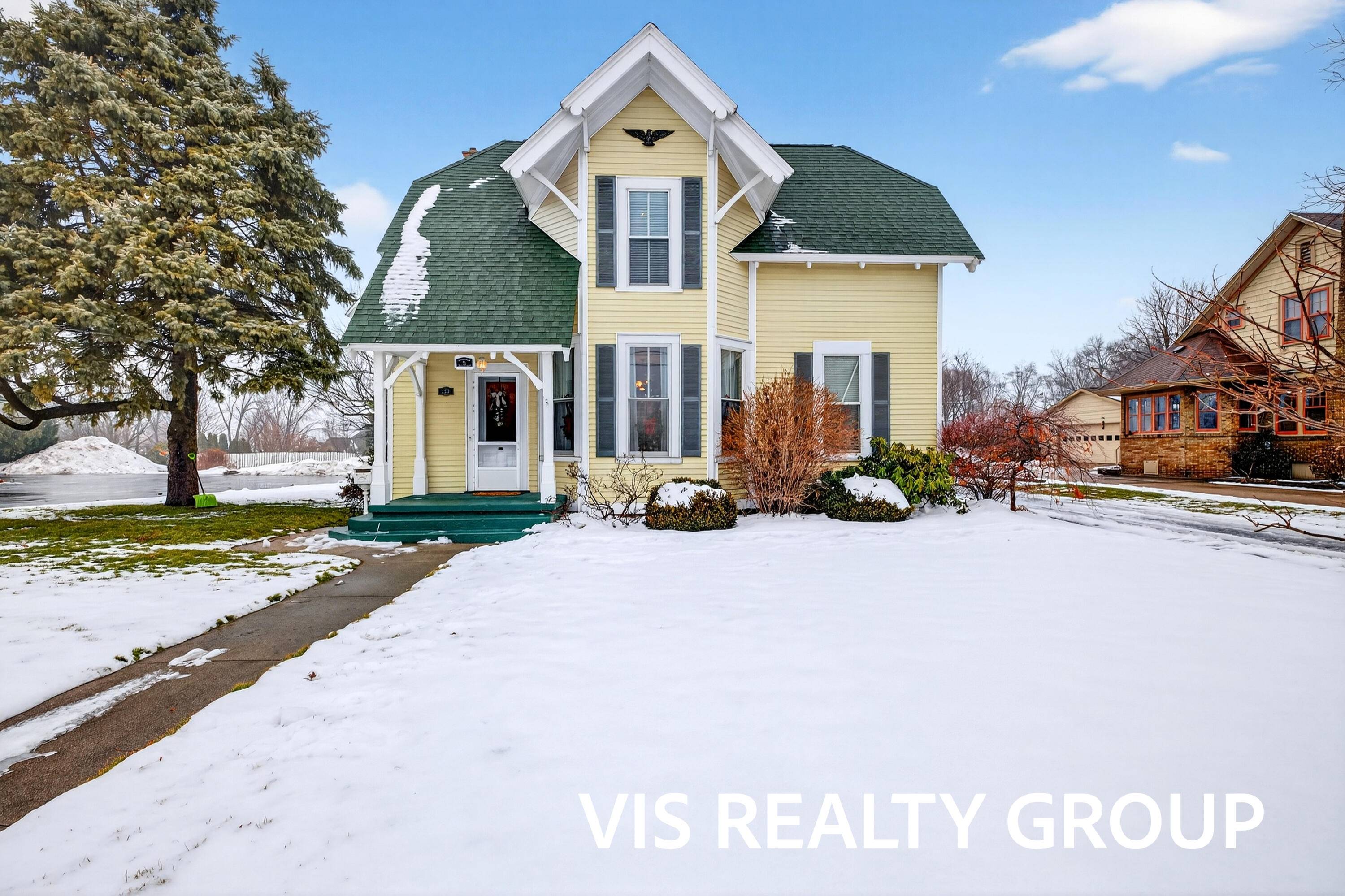 Spring Lake, MI 49456,223 E Savidge ST