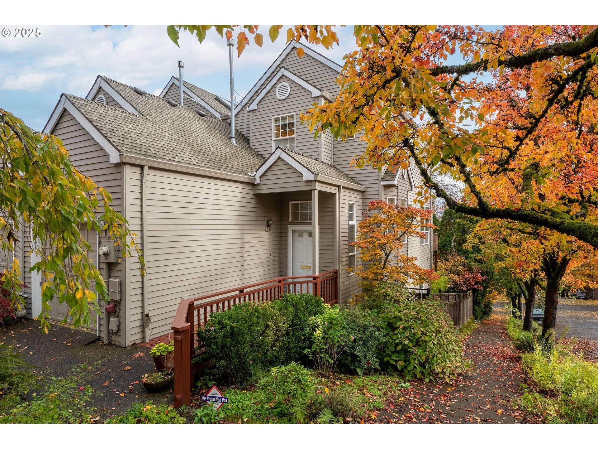 Portland, OR 97239,3840 S WATER AVE