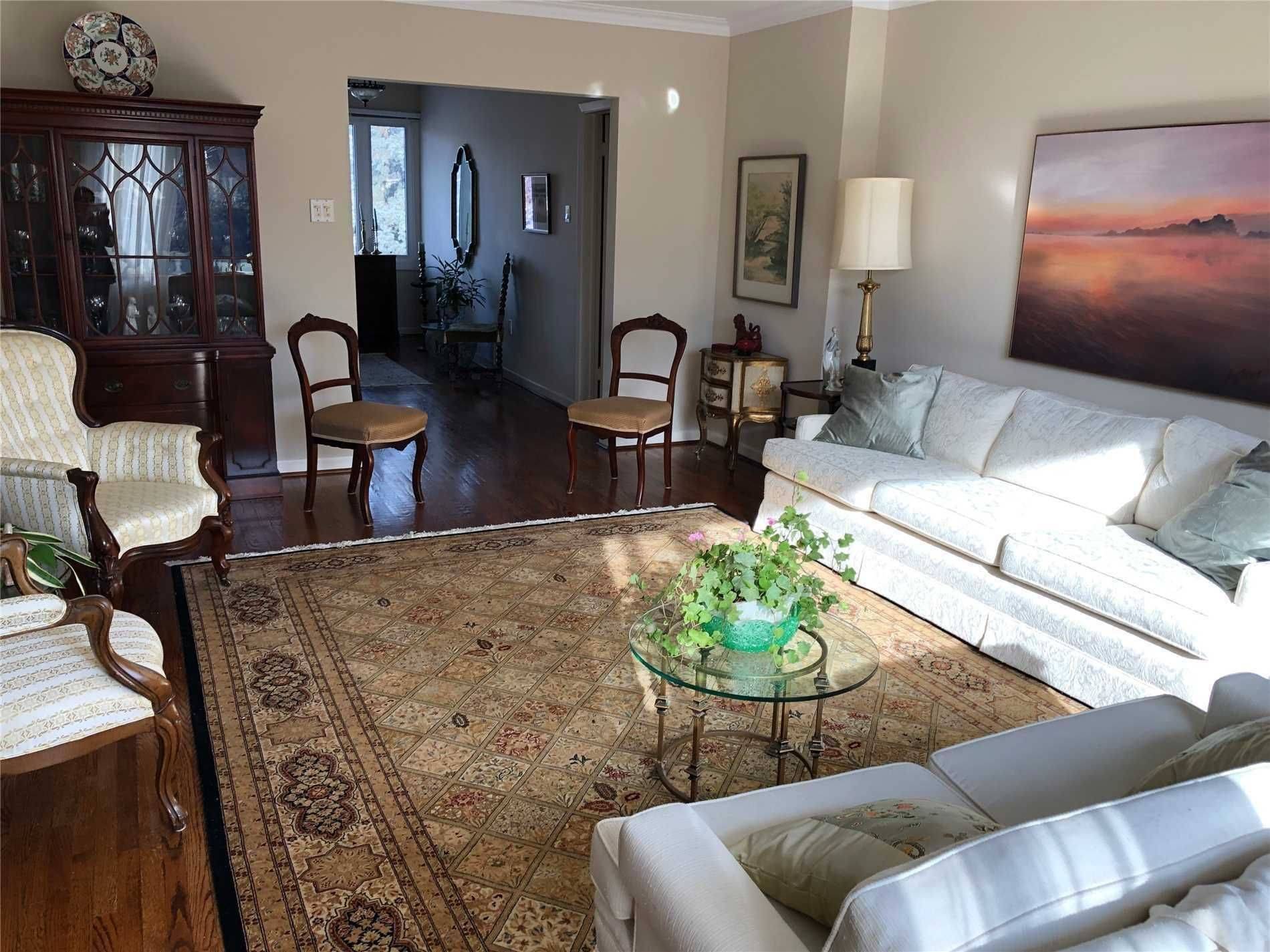 Toronto C12, ON M2P 1K1,11 Tournament DR #MAIN