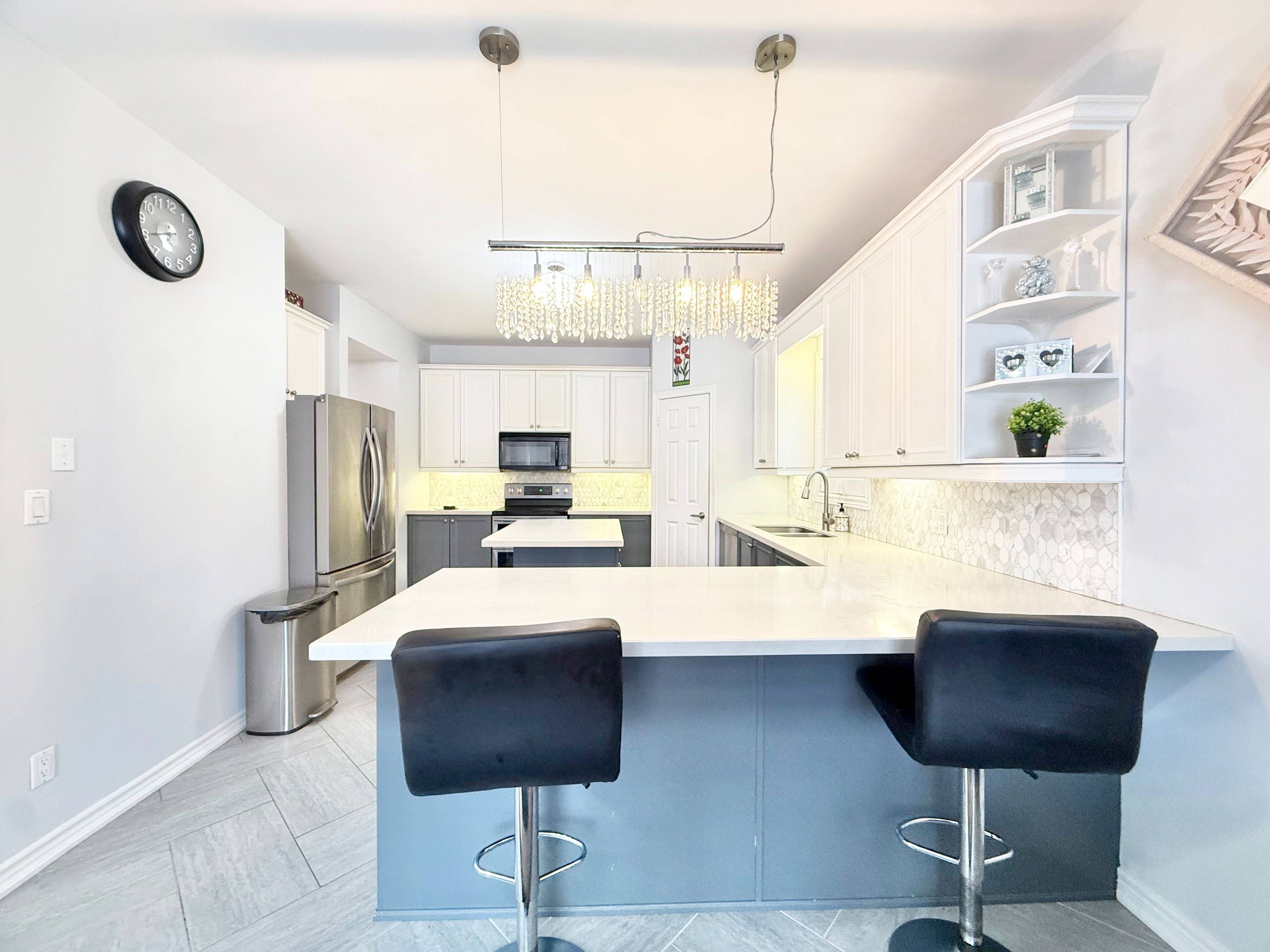 Oshawa, ON L1G 8B7,1-271 Ryerson CRES