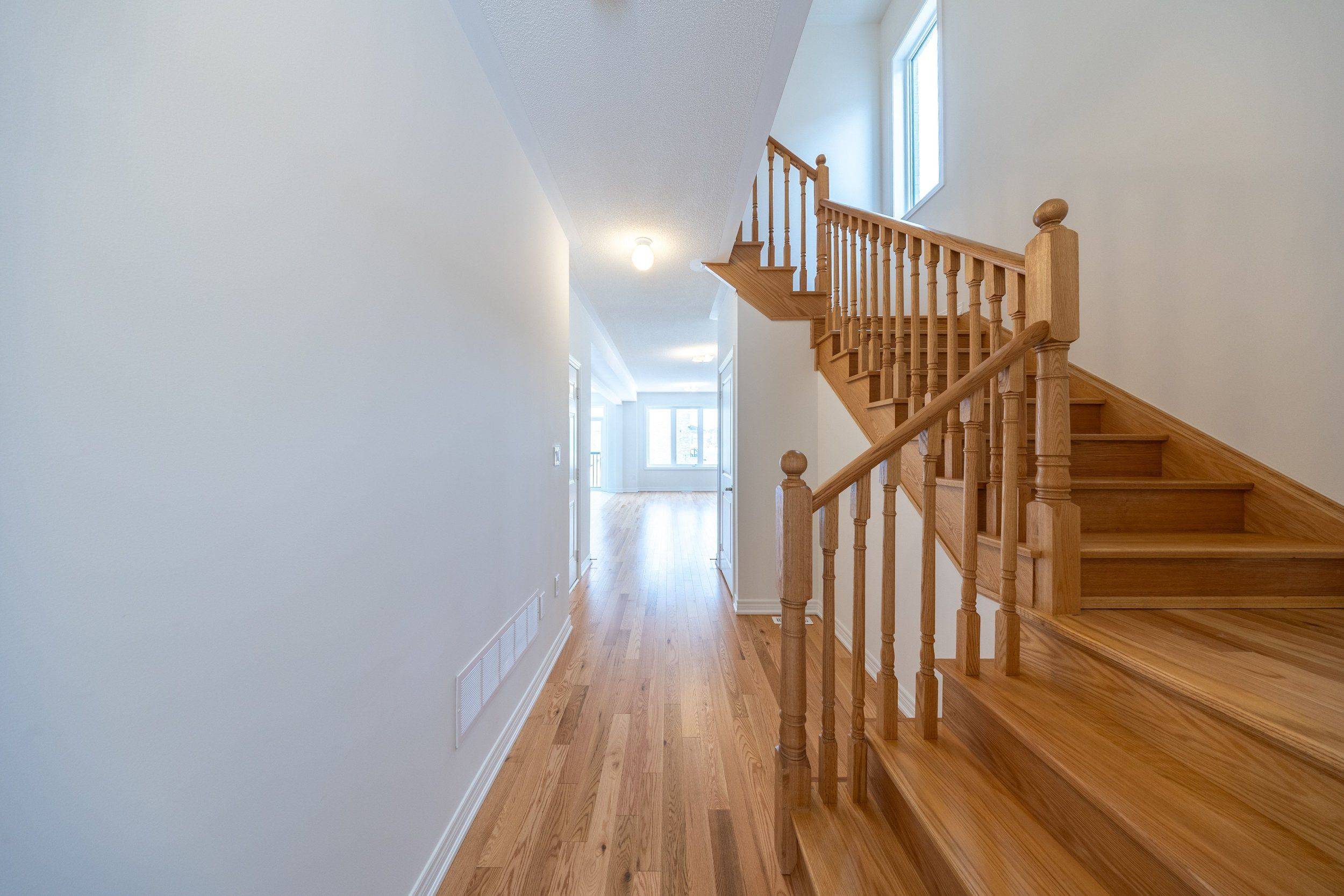 Whitby, ON L1P 1Y2,68 McGowan DR