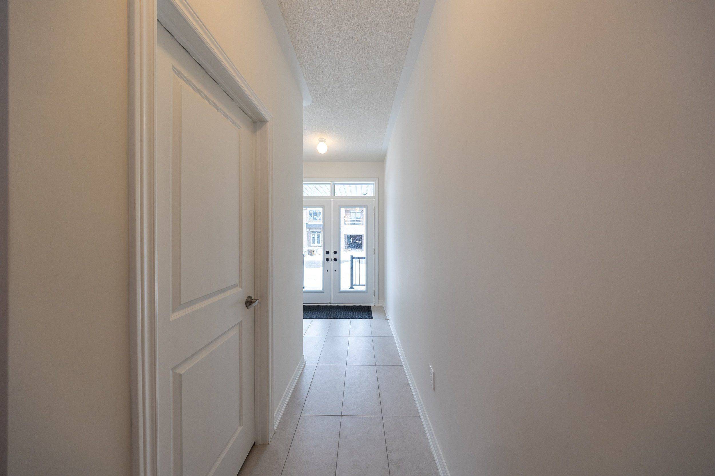 Whitby, ON L1P 1Y2,68 McGowan DR