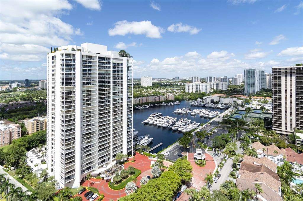 Miami, FL 33180,19355 Turnberry Way #24C