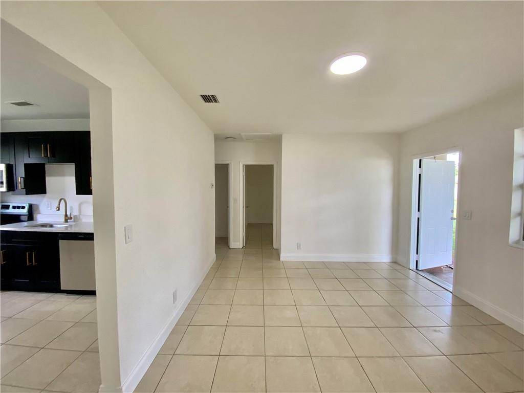 Hallandale Beach, FL 33009,721 NW 1st Ct