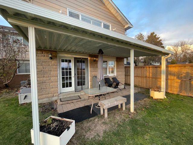 East Gwillimbury, ON L0G 1R0,22 Grant CT ##B