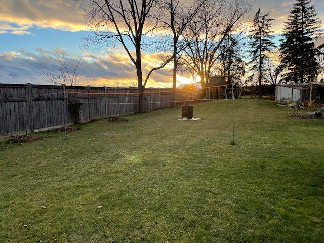 East Gwillimbury, ON L0G 1R0,22 Grant CT ##B