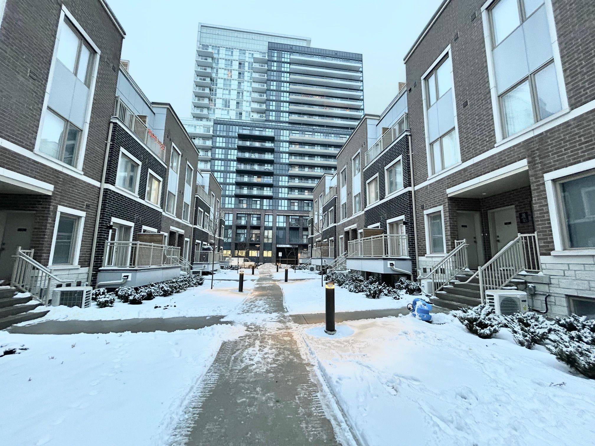 Vaughan, ON L4K 0N5,39 Honeycrisp CRES #76