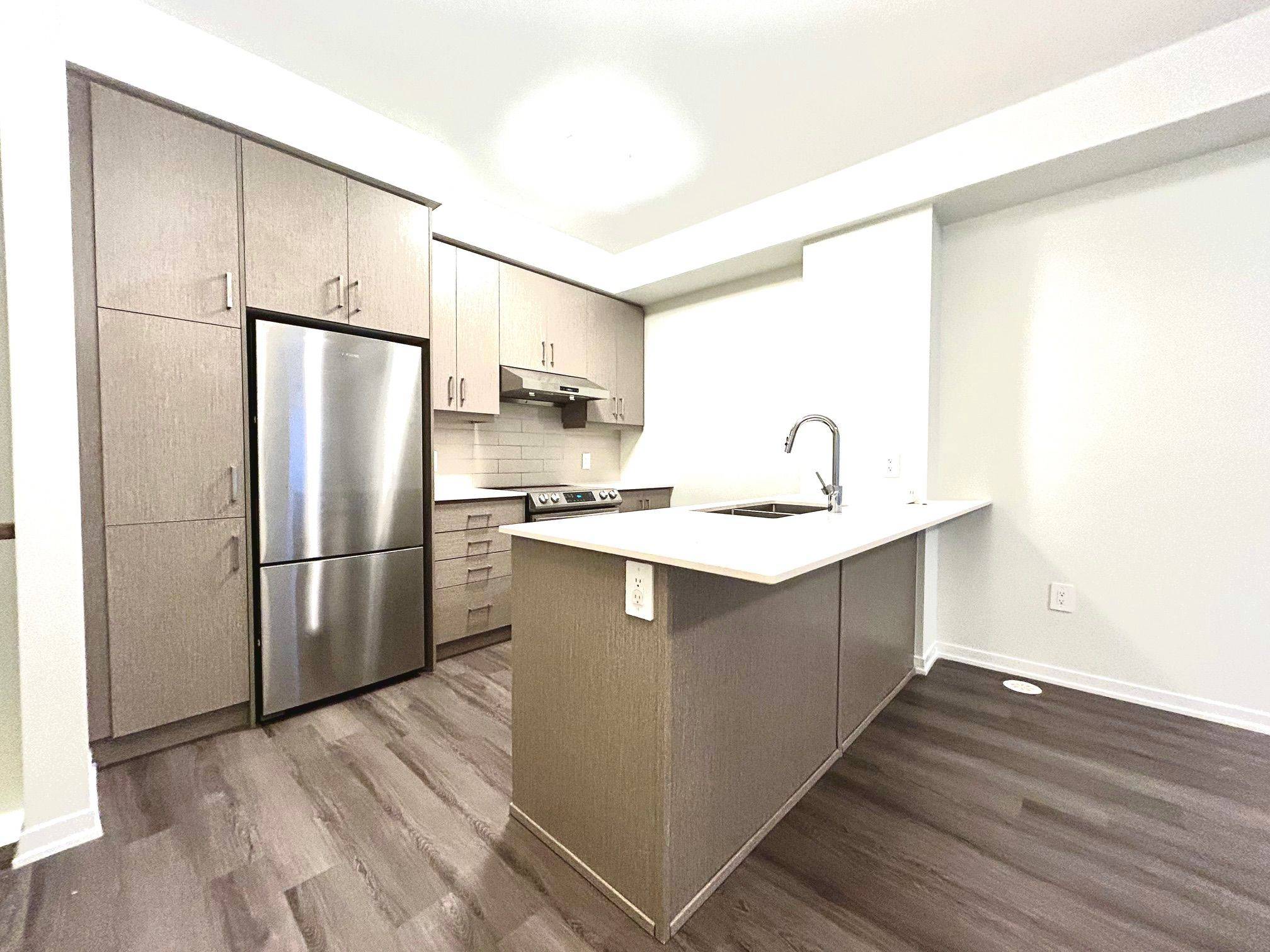 Vaughan, ON L4K 0N5,39 Honeycrisp CRES #76