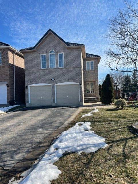 Mississauga, ON L5N 7N8,3194 World Series CT #Basement