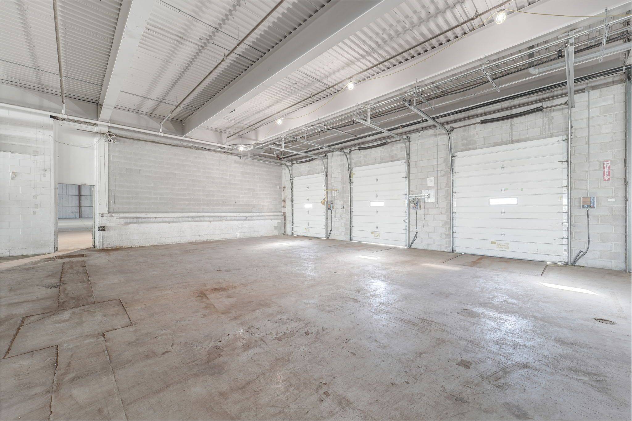 Toronto W04, ON M6B 1W3,75-77 Tycos DR