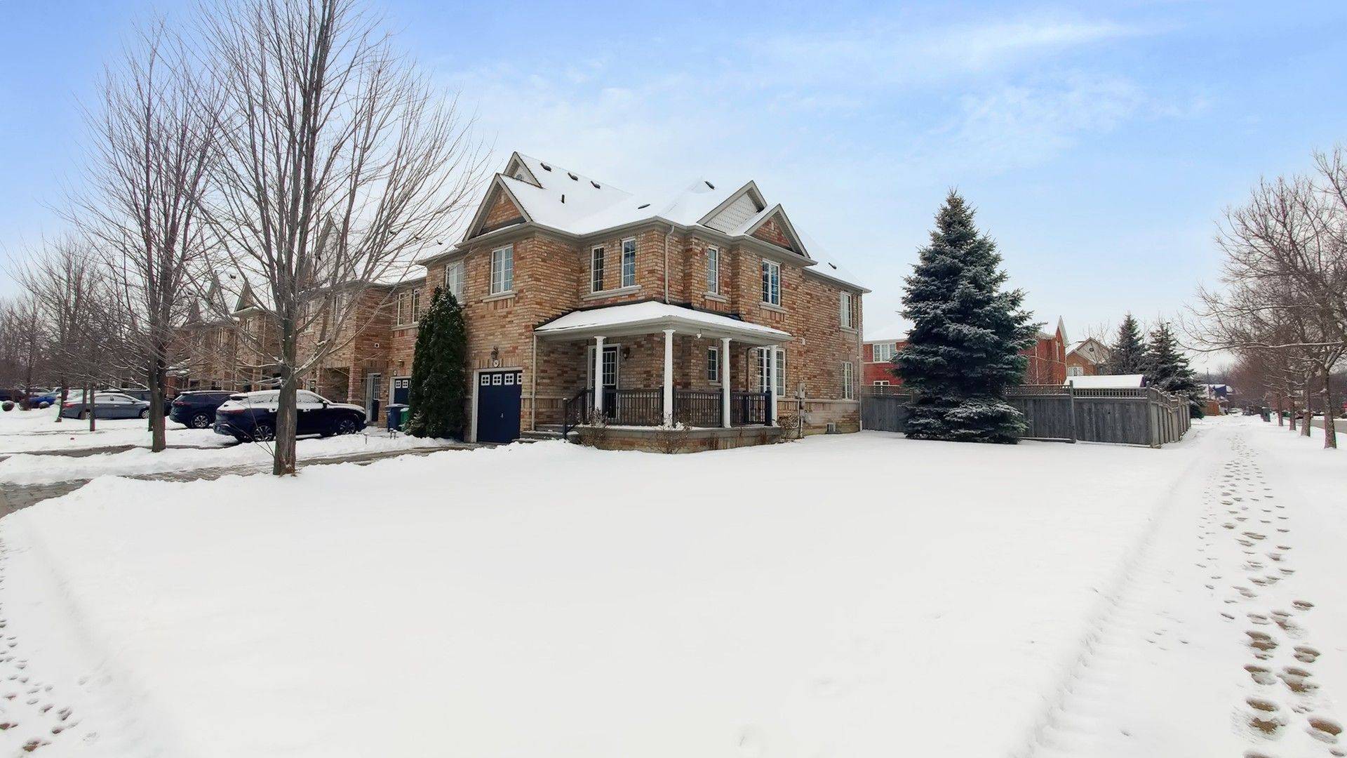 Mississauga, ON L5M 8A4,3941 Stardust DR