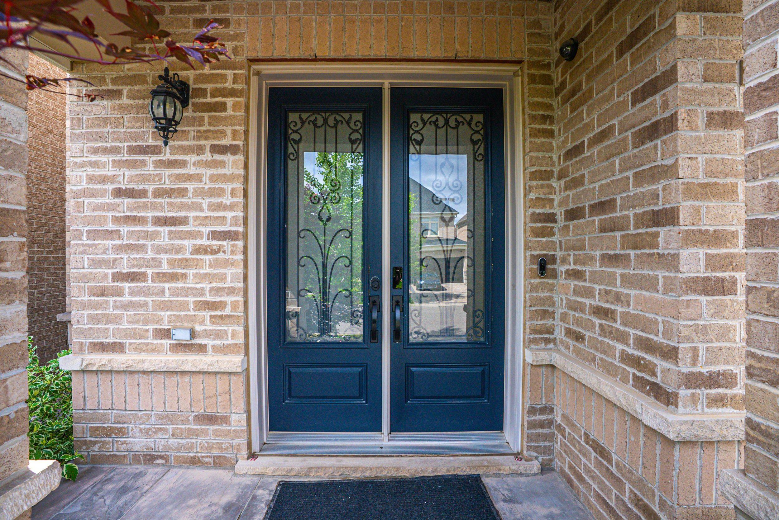 Brampton, ON L6Y 0S1,51 Legendary CIR