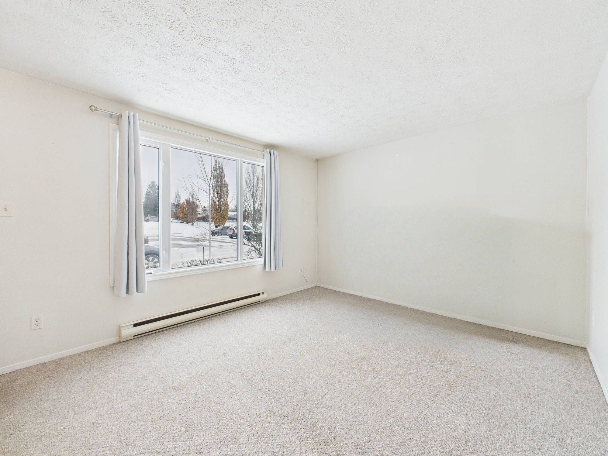 Kincardine, ON N2Z 1R2,755 Walsh ST