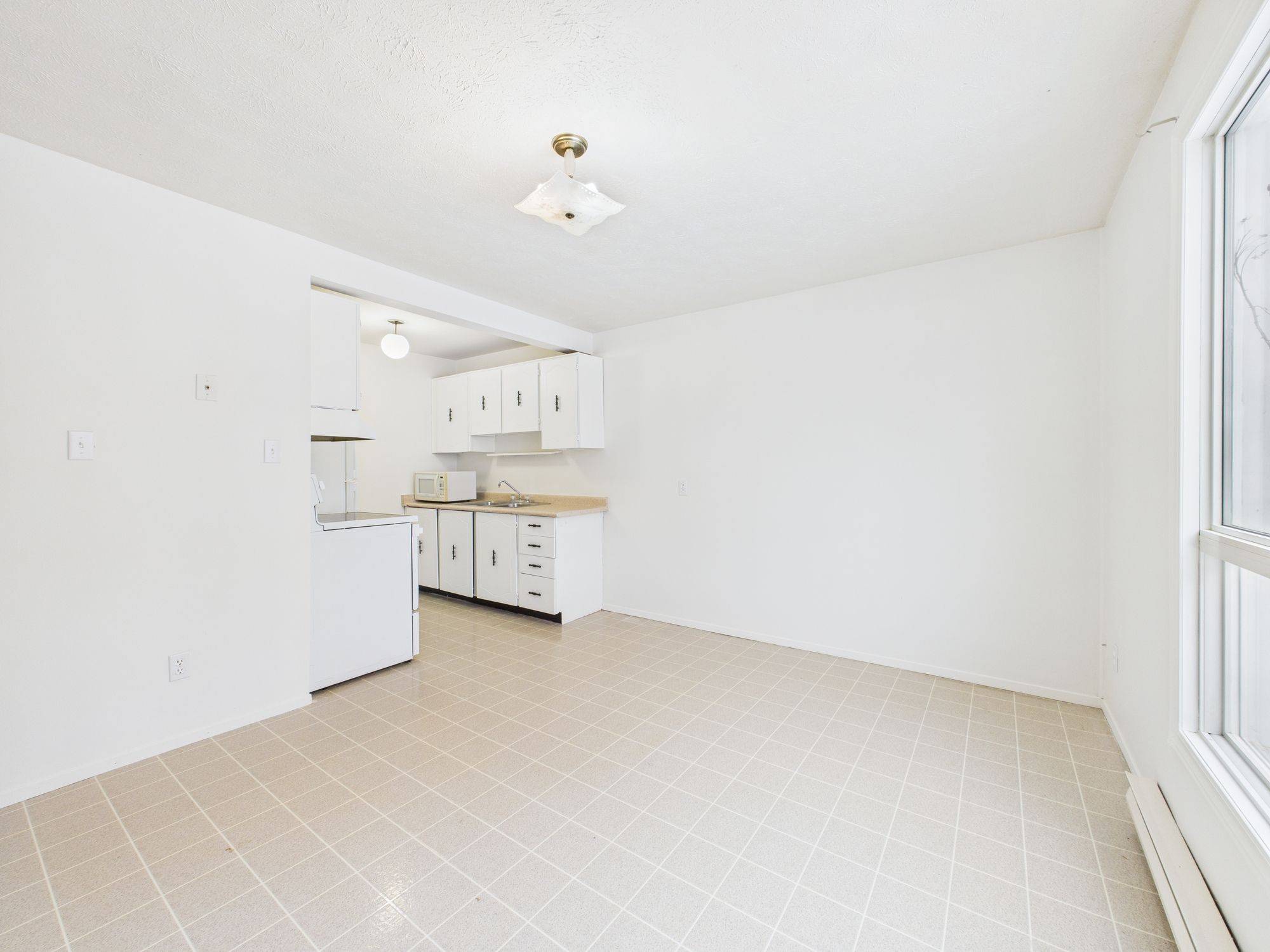 Kincardine, ON N2Z 1R2,755 Walsh ST