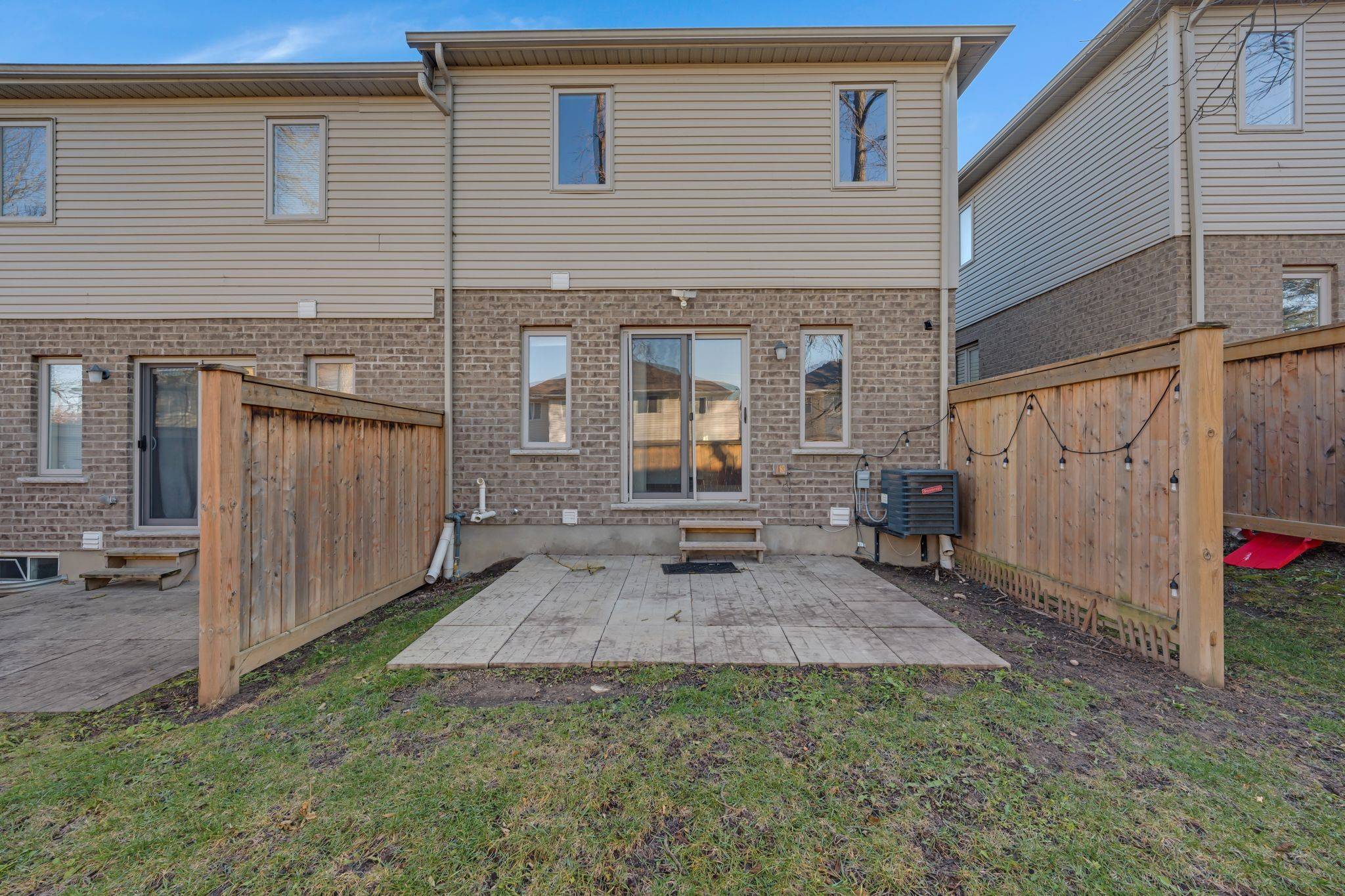 Kitchener, ON N2P 0H8,50 Pinnacle DR #56