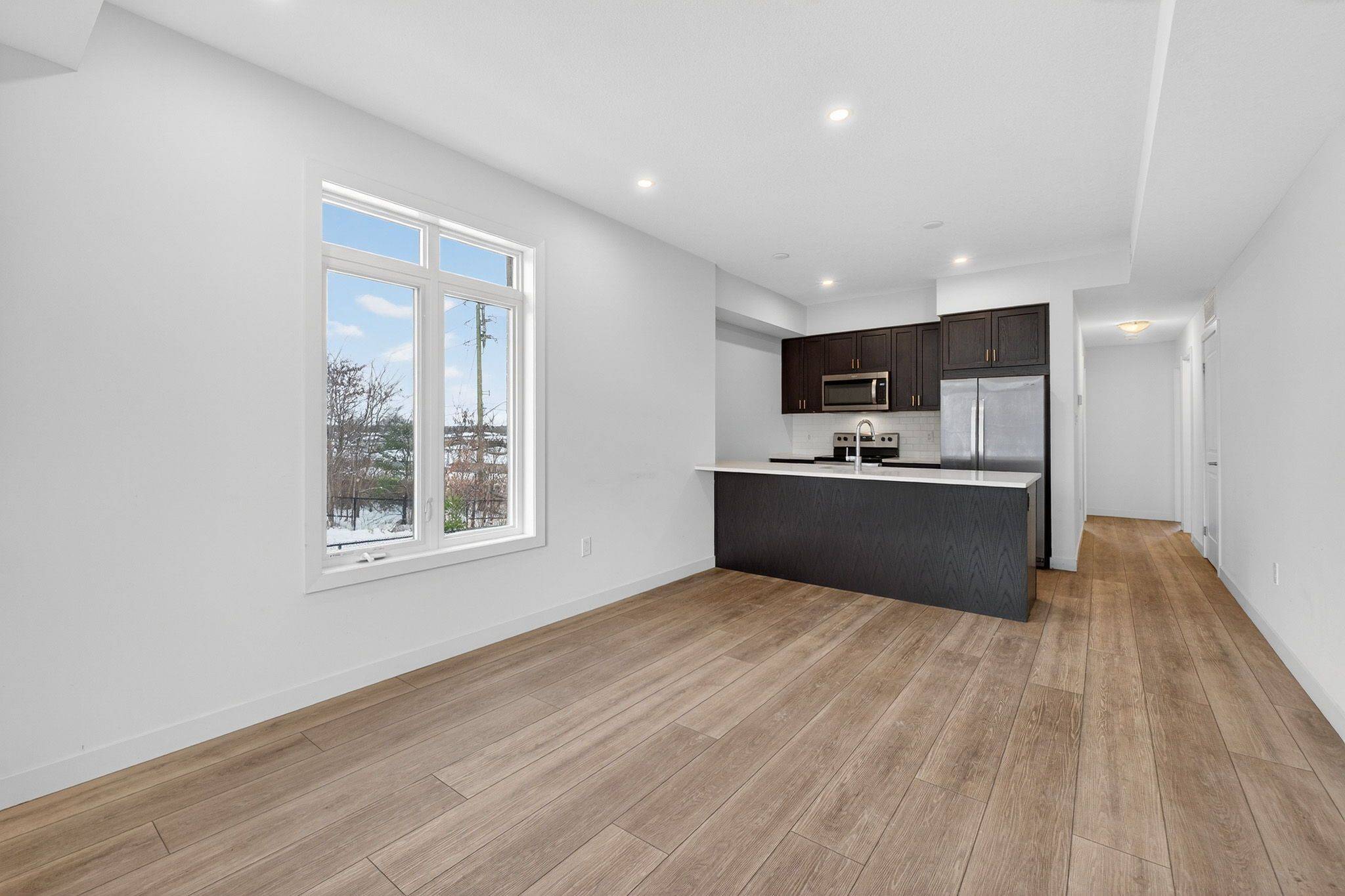 Cambridge, ON N1P 0B6,405 Myers RD #2