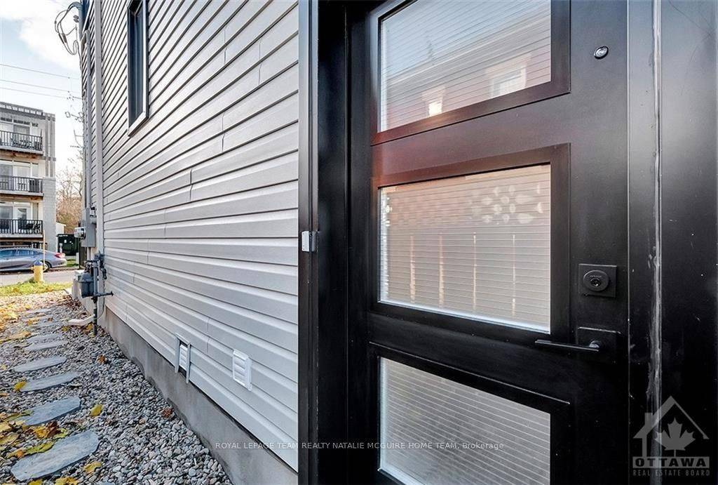 Carlington - Central Park, ON K1Z 7N2,1307 Thames ST #B