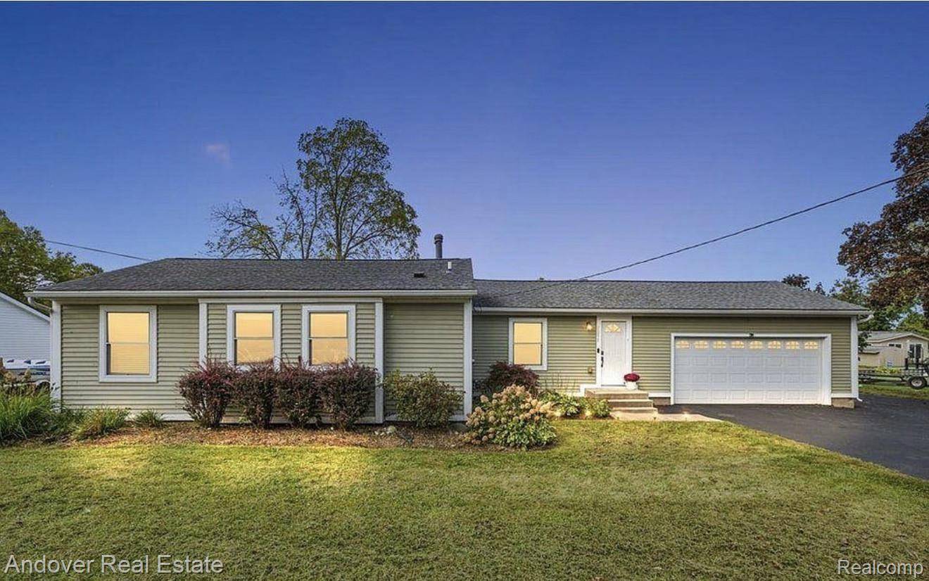 Waterford, MI 48328,1298 S Cass Lake RD