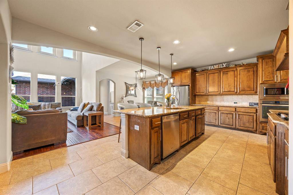 Arlington, TX 76005,1123 Autumn Mist Way