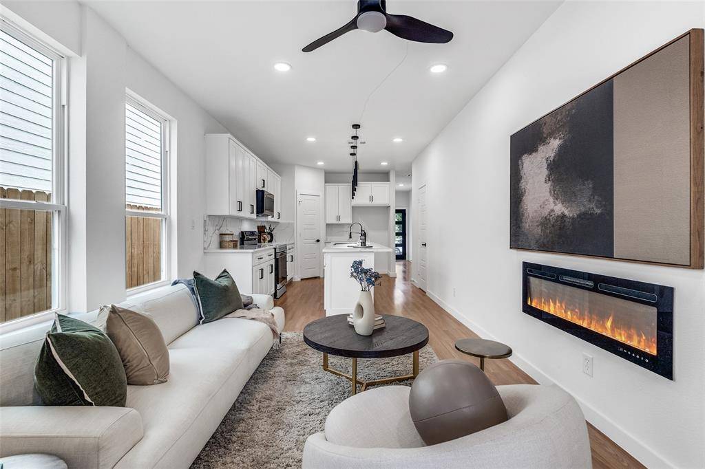 Dallas, TX 75215,2321 Budd Street