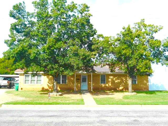 Vernon, TX 76384,1326 E TEXAS Street