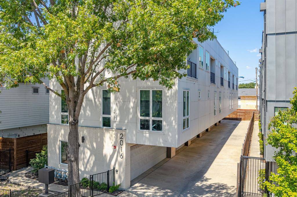 Dallas, TX 75204,2016 N Fitzhugh Avenue #105