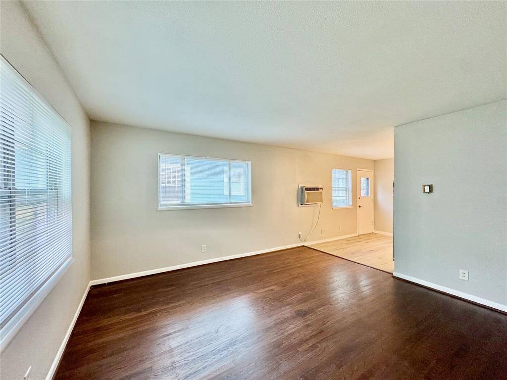 Dallas, TX 75214,4916 Worth Street #1