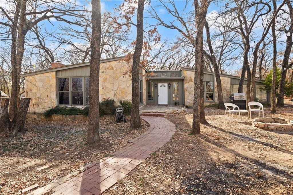 Azle, TX 76020,100 Sands Drive