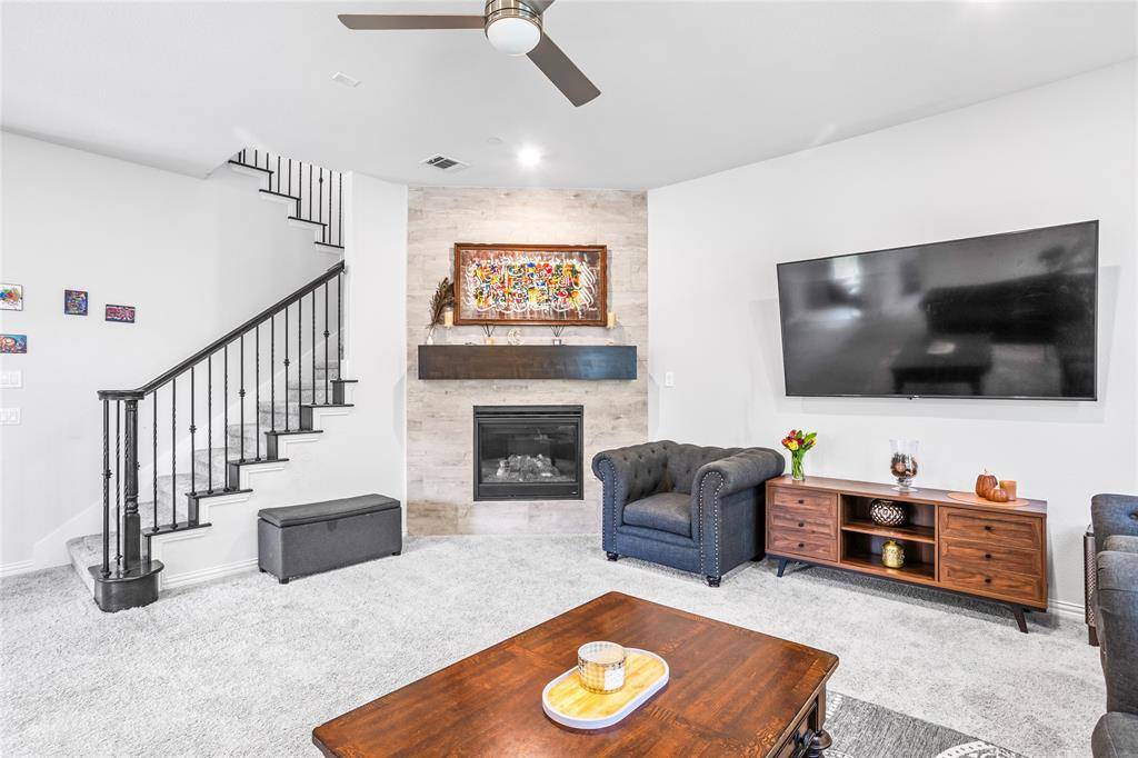 Irving, TX 75060,464 Renaissance Lane