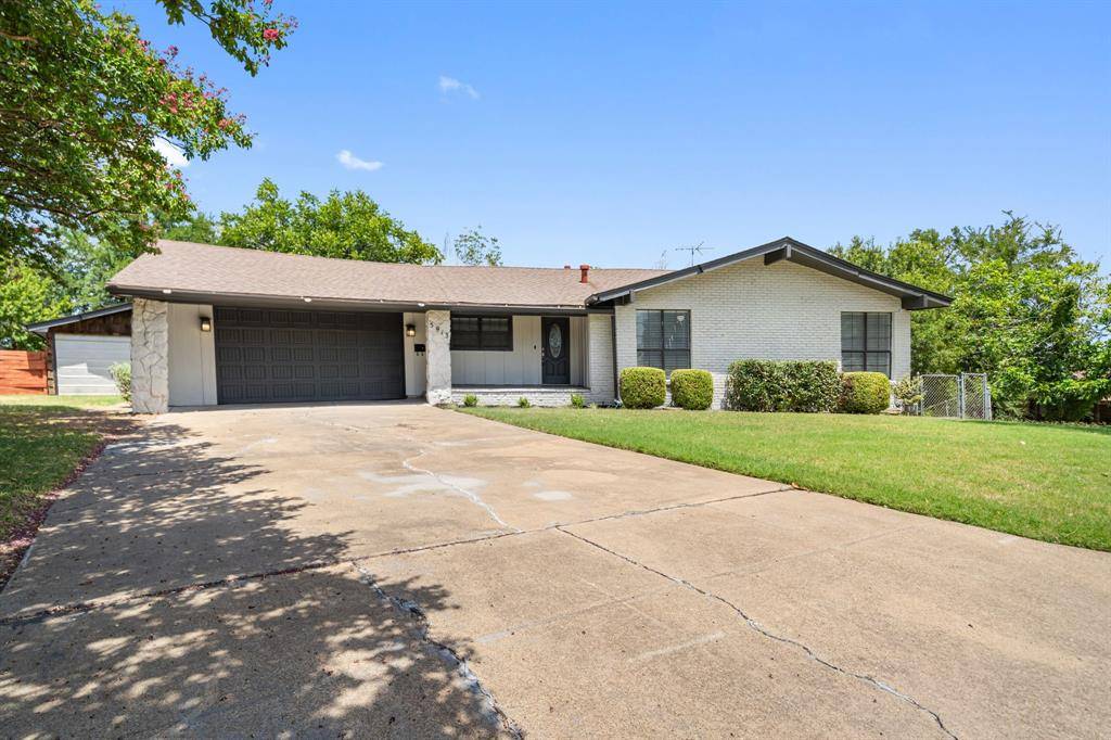 North Richland Hills, TX 76117,5913 Cynthia Circle