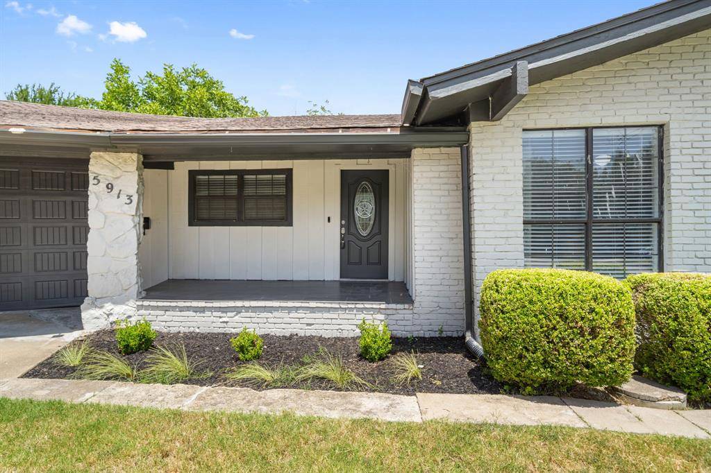 North Richland Hills, TX 76117,5913 Cynthia Circle