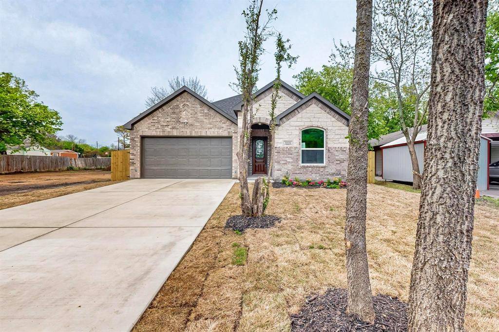 Ennis, TX 75119,806 S Sherman Street