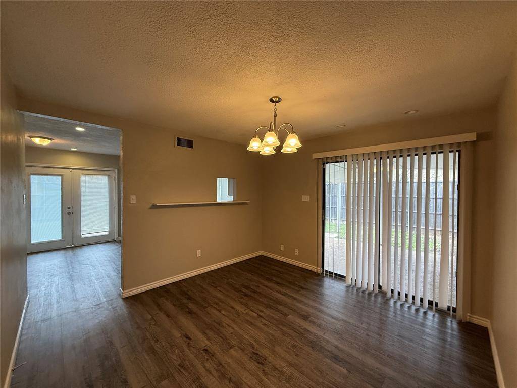 Mesquite, TX 75150,831 Courtland Place