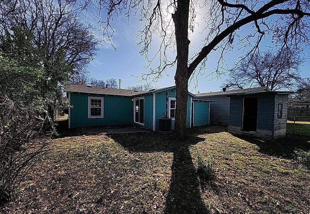 Cleburne, TX 76033,108 Monroe Street