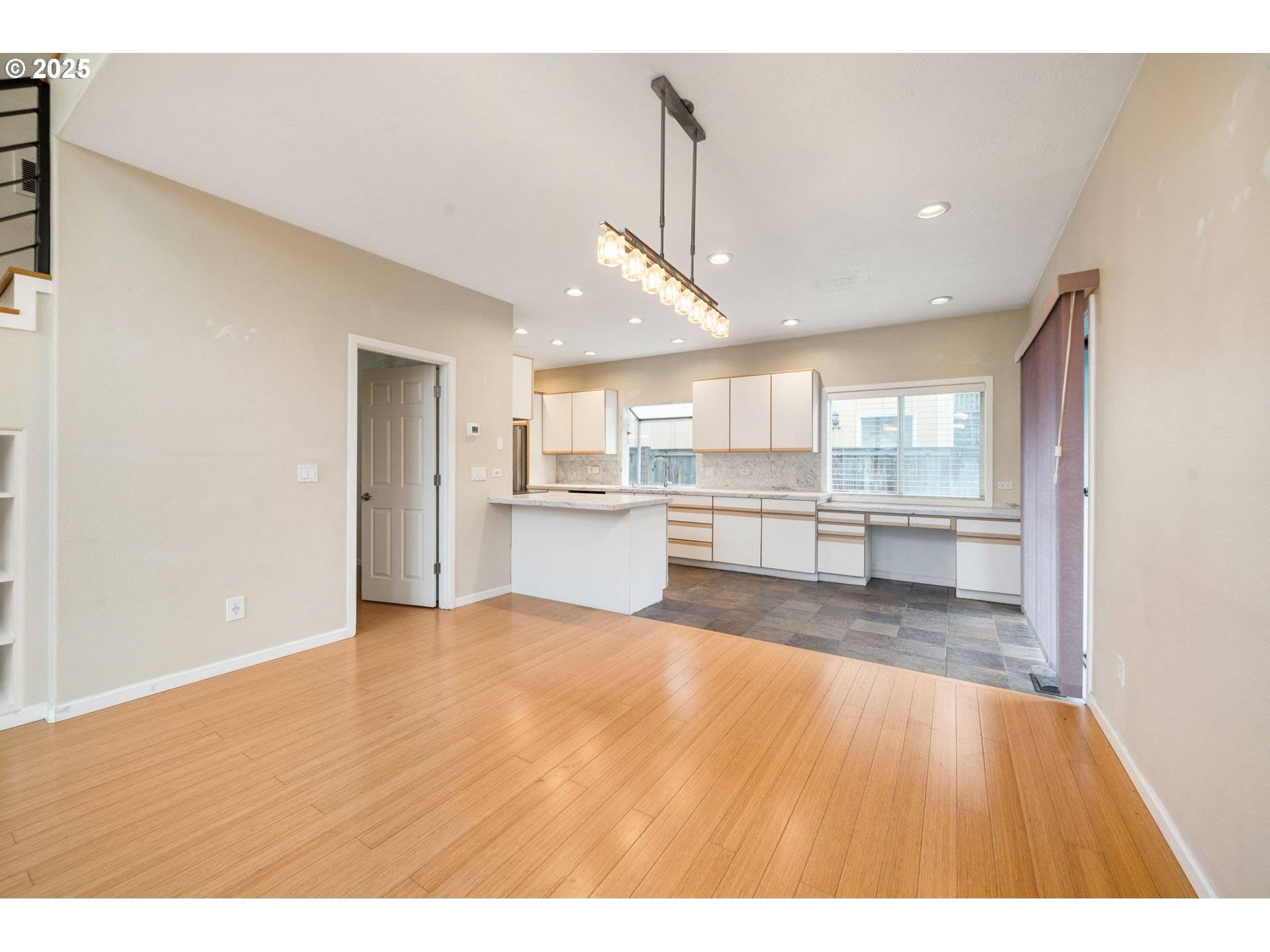 Portland, OR 97239,6636 S VIRGINIA AVE