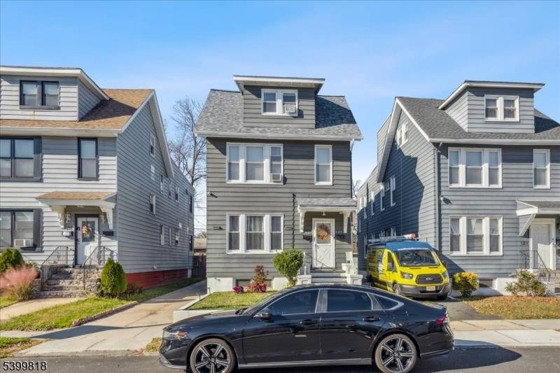 East Orange City, NJ 07018,129 Brookwood St