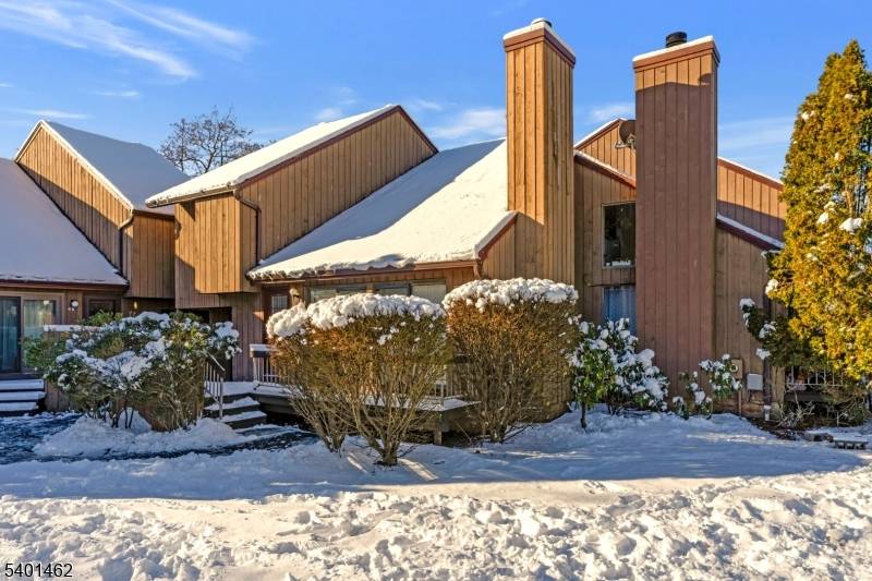 Hillsborough Twp., NJ 08844,117 Bluebird Dr #3D