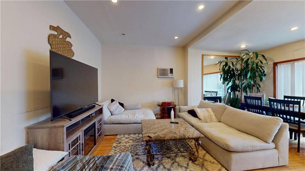 Brooklyn, NY 11214,8786 17th AVE