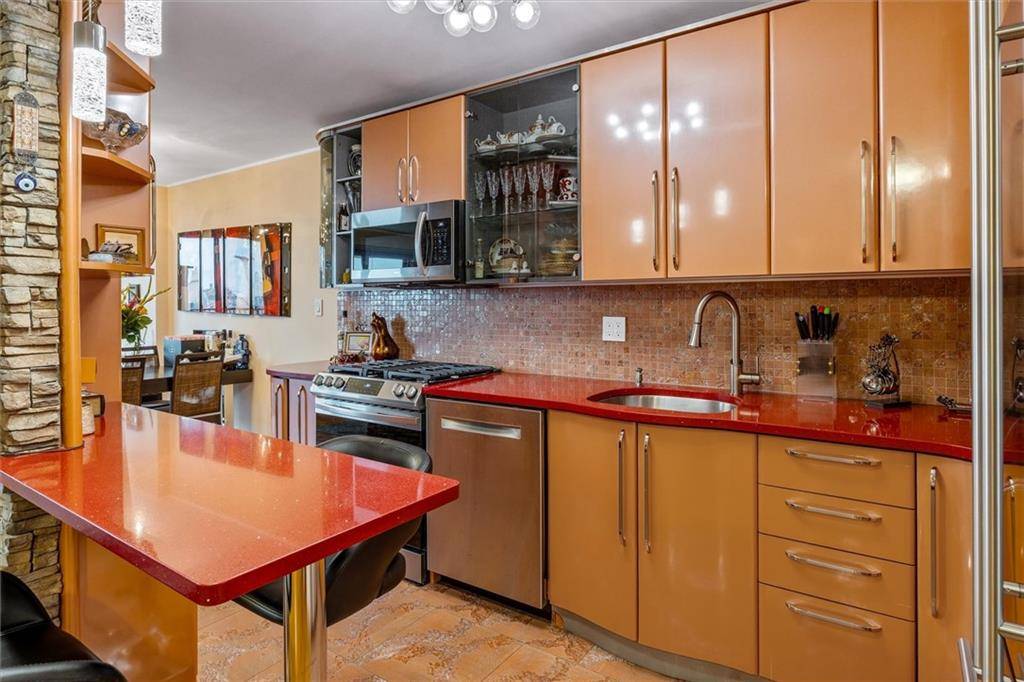 Brooklyn, NY 111224,501 Surf AVE #7L